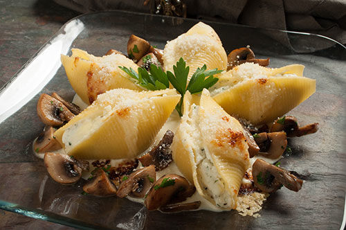 Classic Cheese Stuffed Shells with Champignon and Mornay Sauce