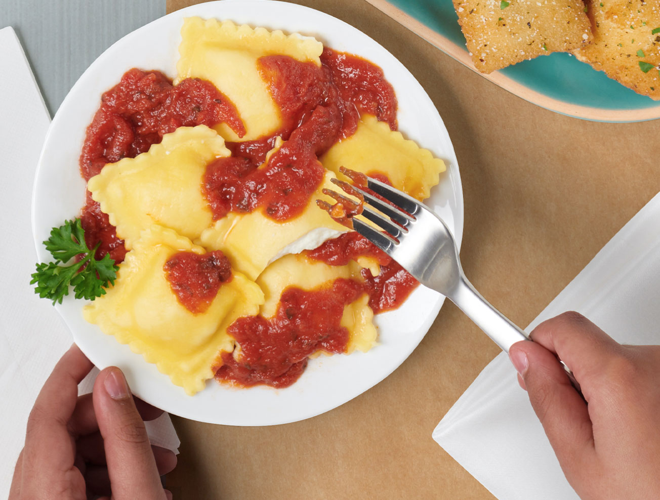 cheese filled ravioli with tomato sauce