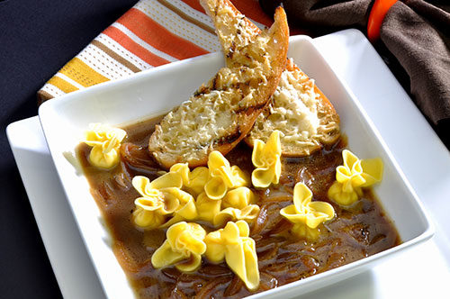 Cheese Sacchetti with Onion Soup