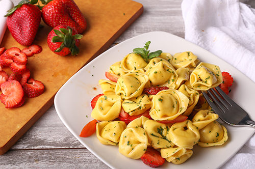 Summer Tortellini Salad with Strawberry & Mint